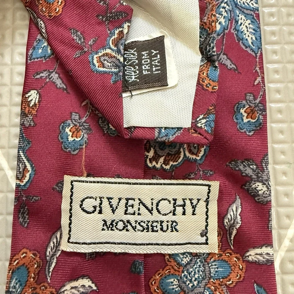 Givenchy Monsieur Vintage Neck Tie 100%‎ Silk Geometric Print